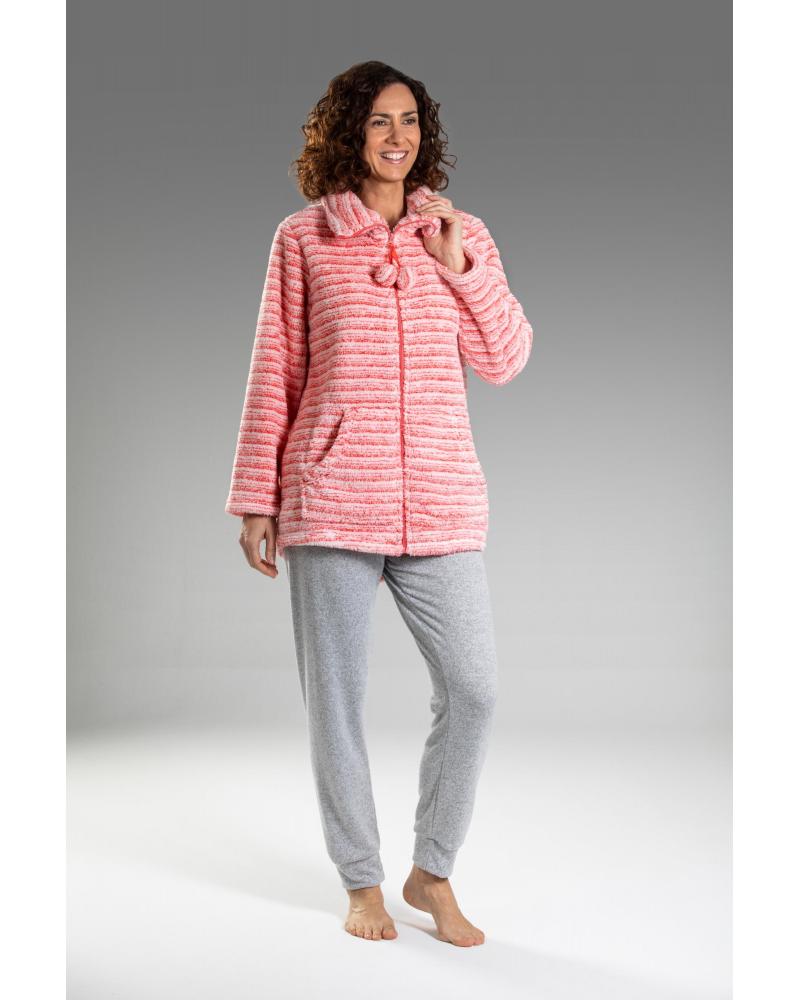 Bata Corta Señora Pettrus 3017 COLOR: gris, coral; TALLAS: s, m, l Temporada: i23 - Toda la lencería de noche de mujer