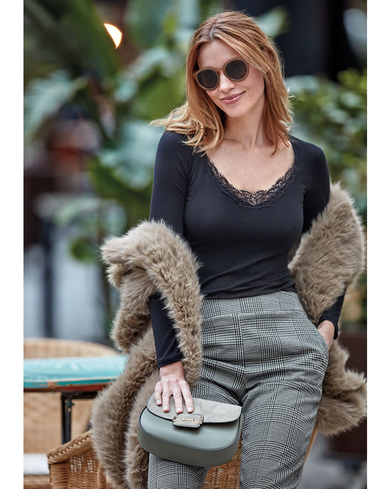 CTA. ML/ JULIETA COTTON JANIRA