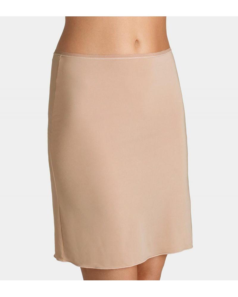 COMBINACION TRIUMPH BODY MAKE UP SKIRT COLOR: negro, piel; TALLAS: 36, 38, 40, 42, 44, 46 Temporada: anteriores -   -