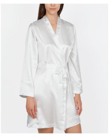 9063 BASIC BATA CORTA RASO TALLAS: s, m, l, xl, xxl; COLOR: negro, nacar Temporada: invierno 2012 -   - PEPI GUERRA