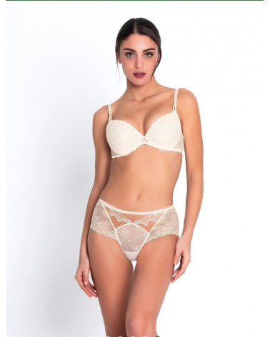 Culotte sexy Lise Charmel colección ''Princesse Iris''  Composición: 62% poliamida, 15% poliester, 12% algodon, 11%