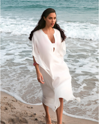 Poncho Lise Charmel colección ''Grace Infinie'' TALLAS: s, m, l, xl; COLOR: blanco Composición: 65% algodon, 35% sedas