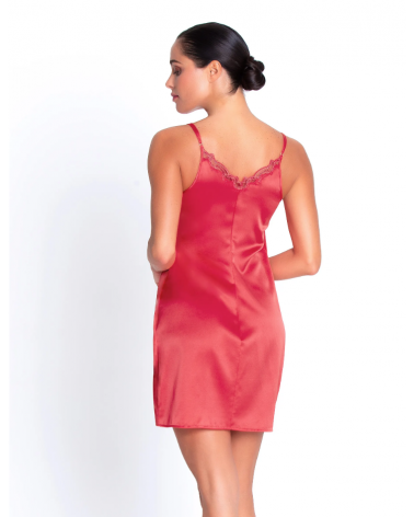 Camisón Lise Charmel colección ''Source Beauté'' TALLAS: 38, 40, 42, 44, 46; COLOR: hibiscus beaute Composición: 84%