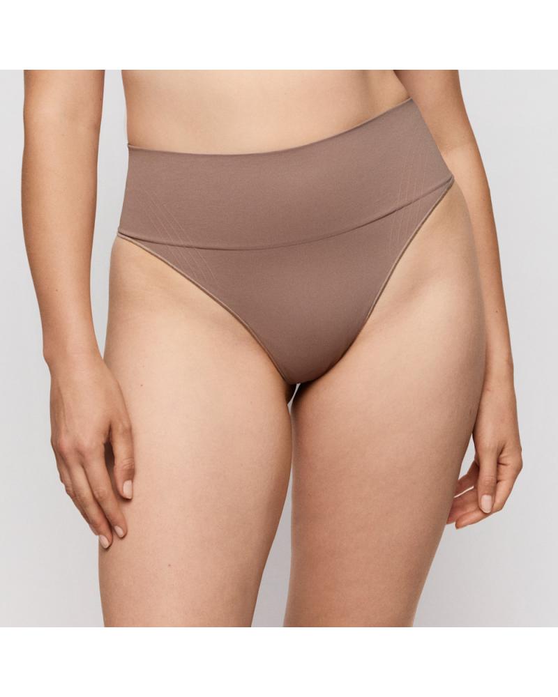 FAJA TANGA PRIMA DONNA NUDDA 663611 COLOR: negro, caffé latte, jengibre; TALLAS: 36, 38, 40, 42, 44, 46 Composición:
