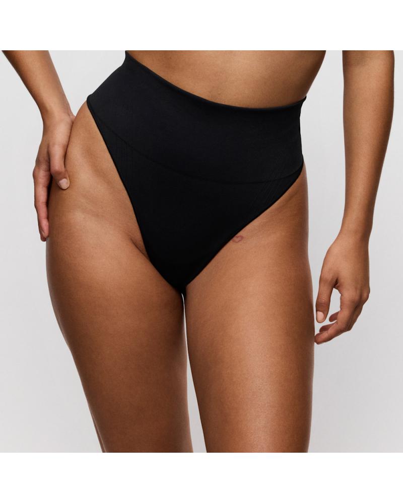 FAJA TANGA PRIMA DONNA NUDDA 663611 COLOR: negro, caffé latte, jengibre; TALLAS: 36, 38, 40, 42, 44, 46 Composición: