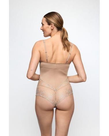 BODY MARIE JO JANE COPA C 0401336 COLOR: negro, natural, boise de rose; TALLAS: 90, 95, 100 Temporada: invierno 2014-15